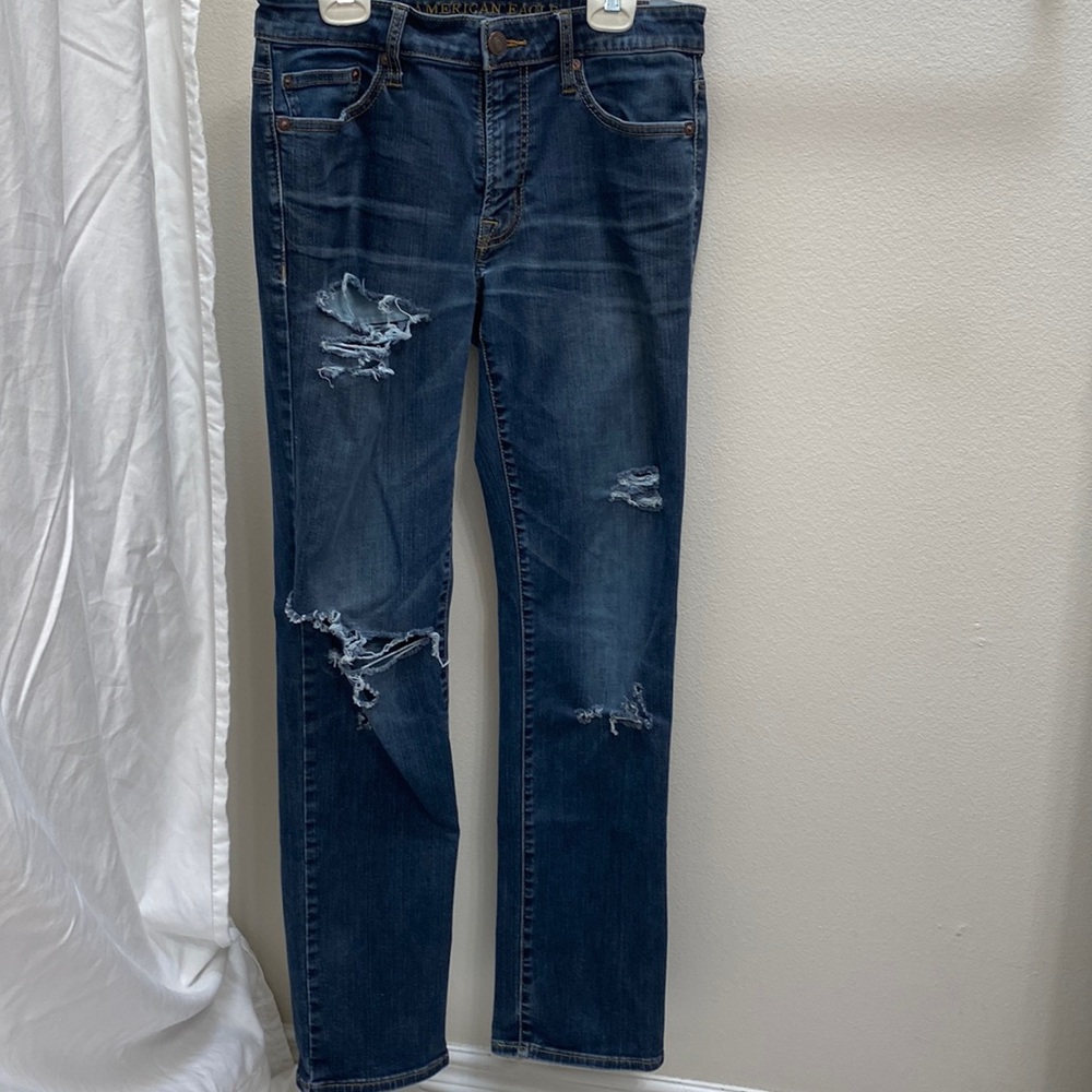 Men’s American Eagle extreme flex slim straight distressed jeans. Size 29 x 32
